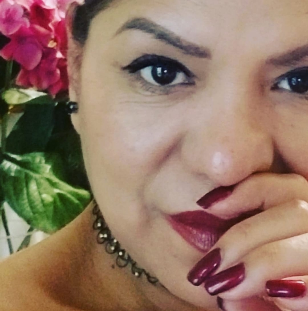 Meet your Posher, Ana